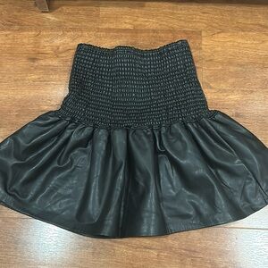Strapless leather top that can be used as a skirt and a cute top